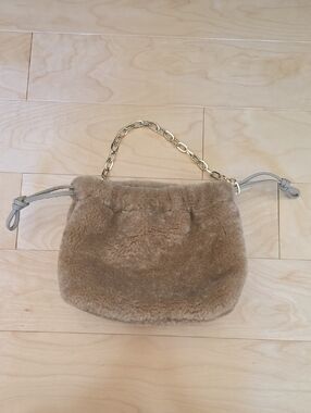 Universal Thread Plush Faux Fur Shoulder Bag with Gold Chain - Tan